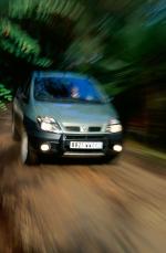 Renault Scenic RX4 2000 года